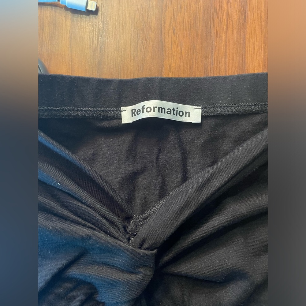 Reformation Rylan 2 piece - Picture 2 of 5